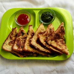 A picture of French toast.