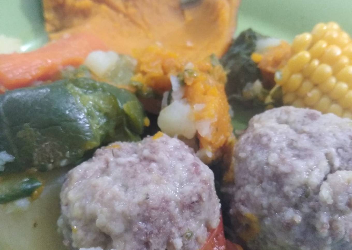 Puchero de Albóndigas