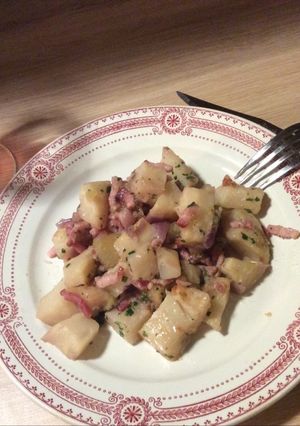 Une photo de Céleri rave sauté aux lardons