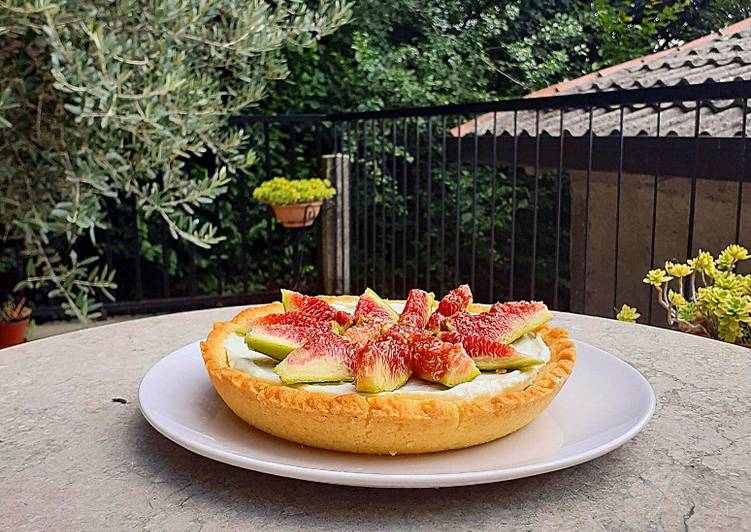 Step-by-Step Guide to Prepare Premiato CROSTATA RICOTTA E FICHI🥧🤤
