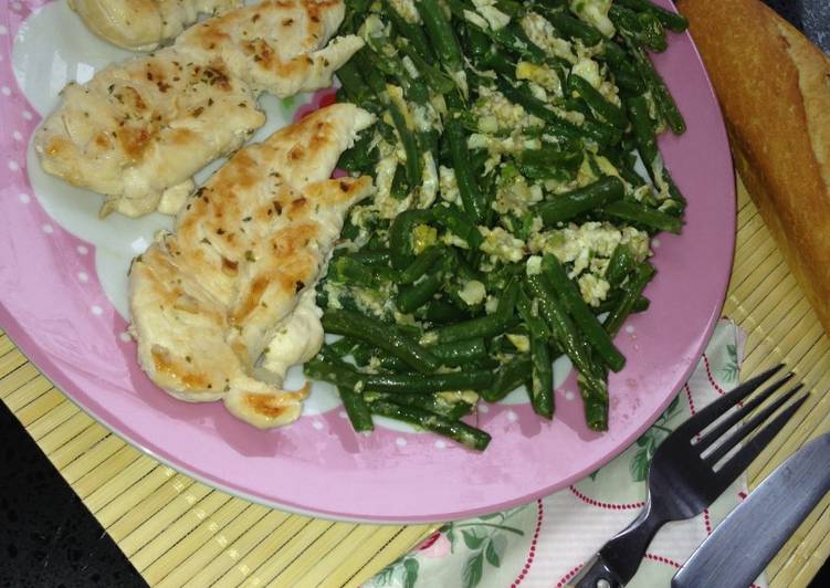 🌿Pechuga de pollo a la plancha con revuelto de  judías 🌿