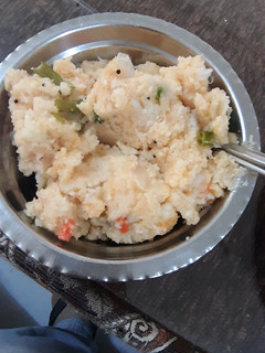 ઉપમા (Upma Recipe In Gujarati) રેસીપી મુખ્ય ફોટો