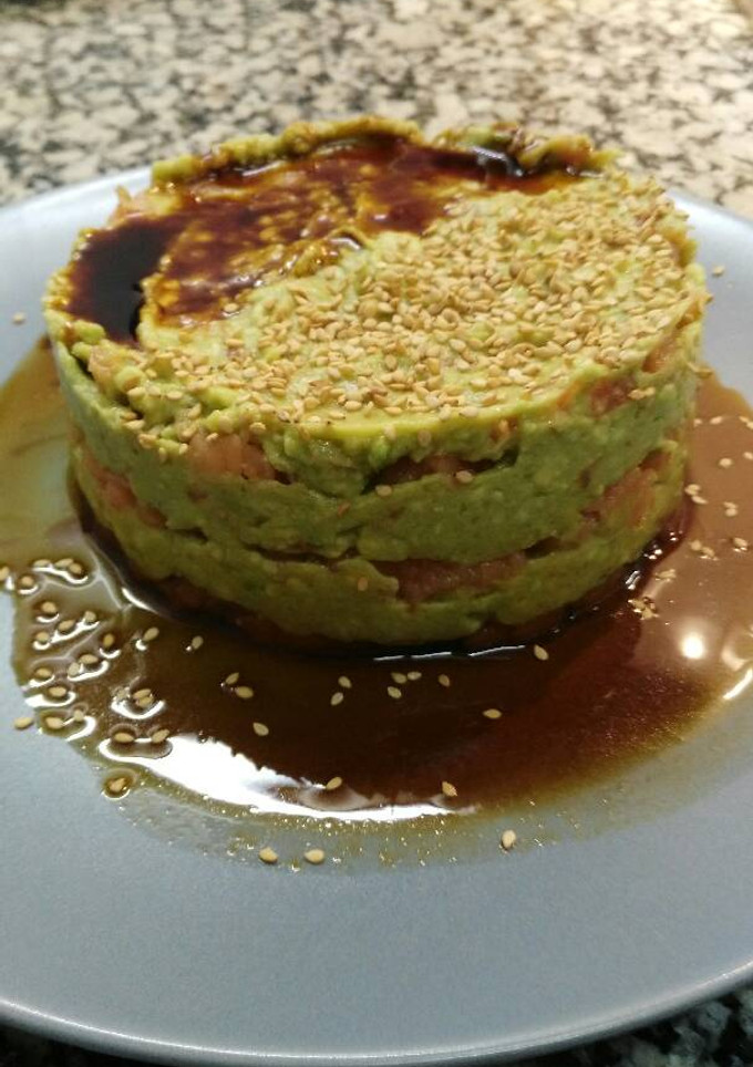 Una foto de Tartar de salmón fácil