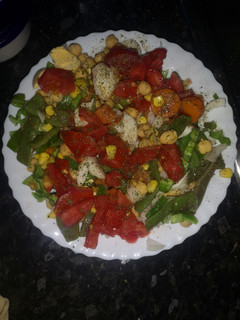 Una foto de Ensalada de garbanzos