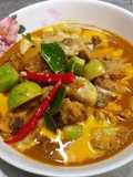 แกงกะทิไก่ใส่มะเขือเปราะ