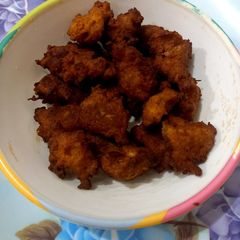 Leftover carrot sy pakoray A picture of Leftover carrot sy pakoray.