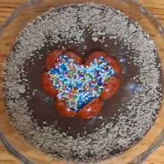 A picture of Valentine's love dessert.
