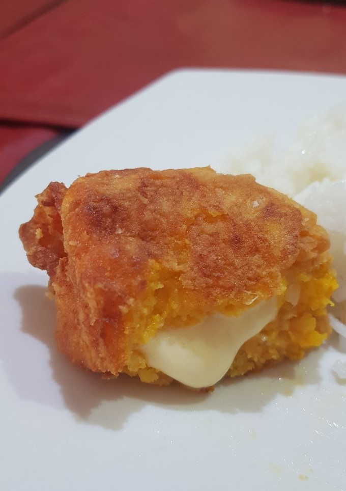 Una foto de Fritos de zapallo rellenos con queso