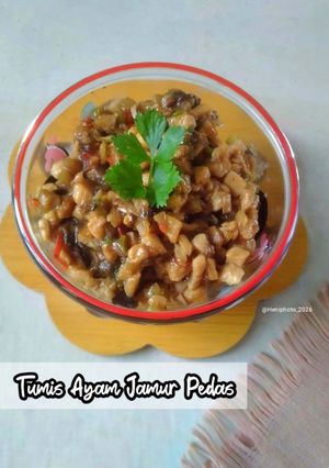 Foto resep Tumis Ayam Jamur Pedas (Isian Bakpao & Roti)
