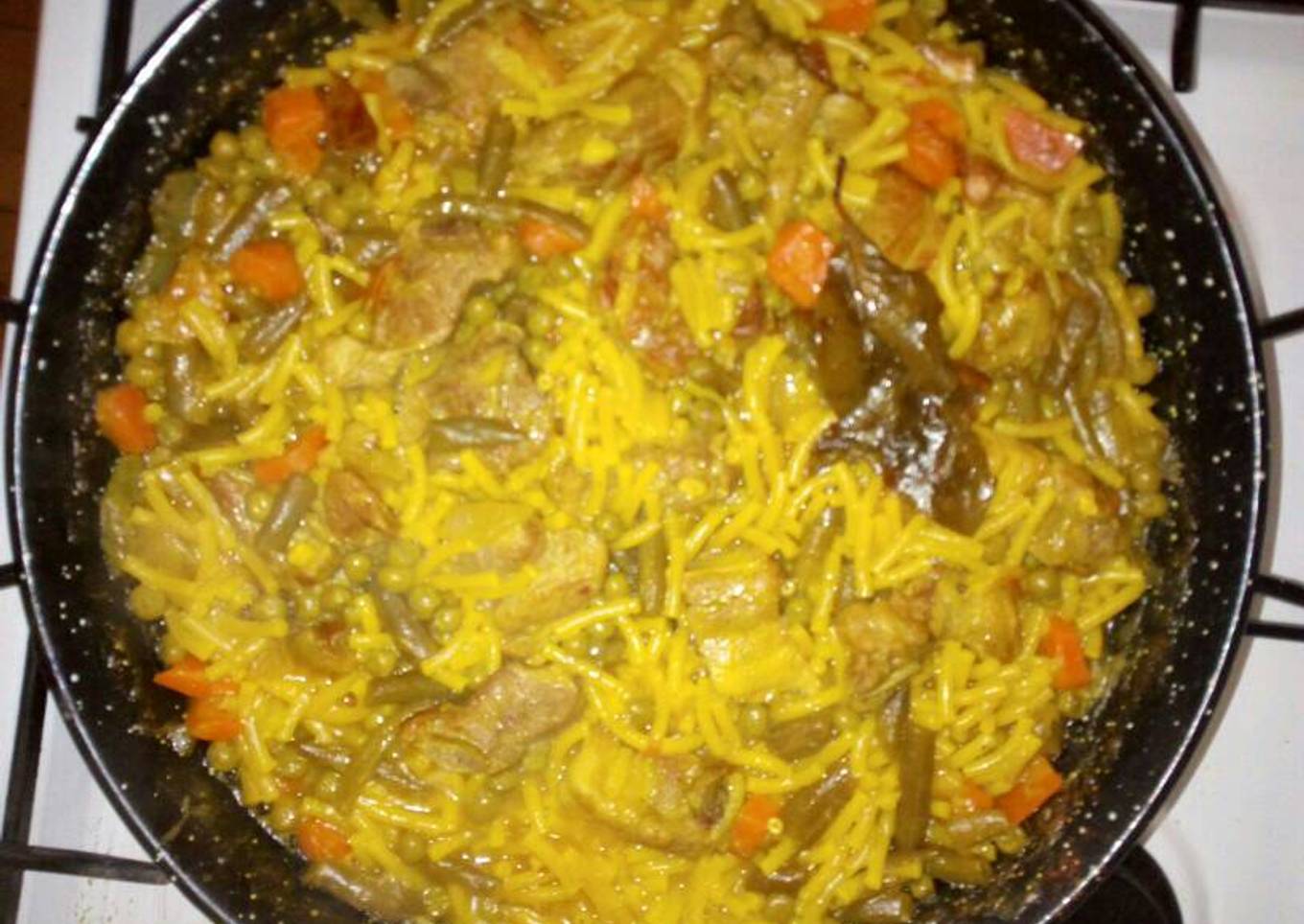 Fideuá con costillas