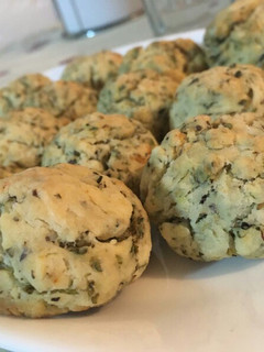 Una foto de Scones de orégano