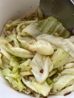 蒜炒高麗菜 -快煮鍋10分鐘料理 的食譜成品照片