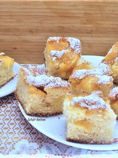 Pehelykönnyű almás kocka recept fotója