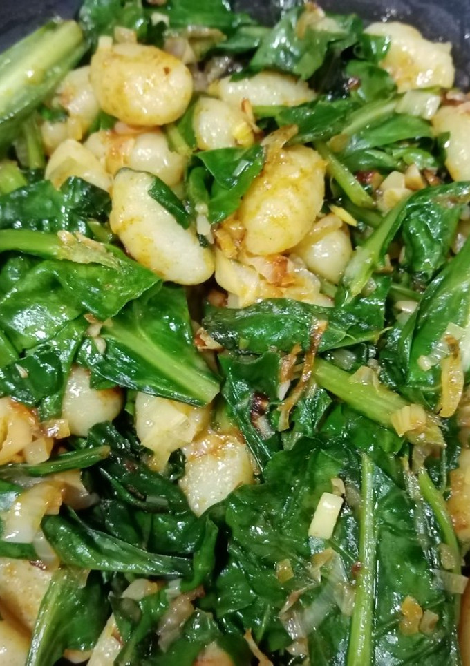 Una foto de Gnocchi con acelgas