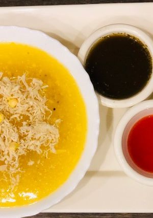 A picture of Chicken corn soup.