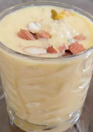 A picture of Mango shake.