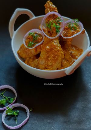 A picture of Shahi Chicken Korma.