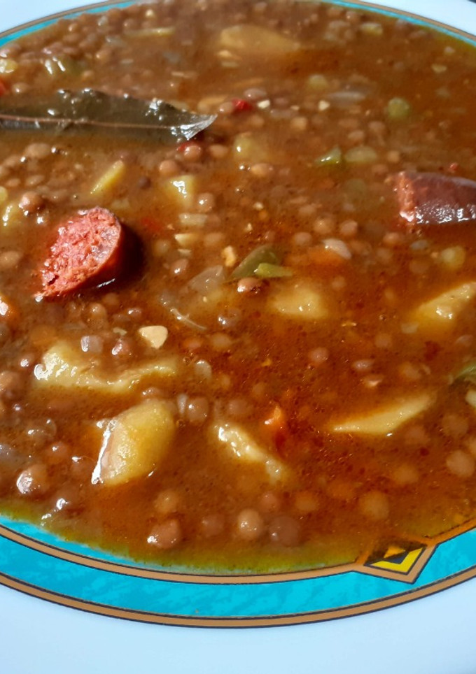 Una foto de Lentejas con chorizo
