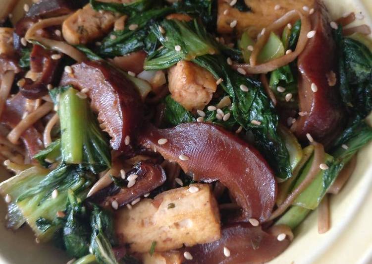 Simple Way to Make Super Quick Homemade Shiitake and Tofu Soba Noodle Bowl