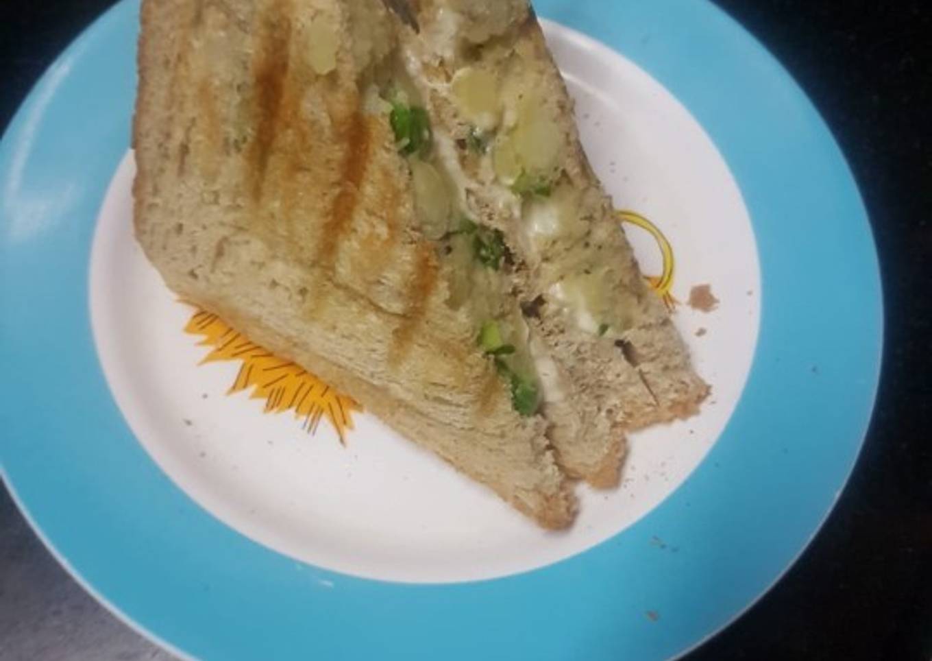 Pyramid sandwiches
