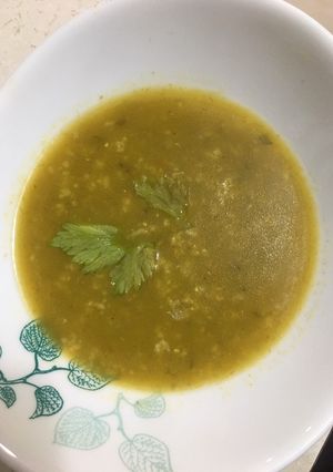 عکسی از دستور سوپ مرغ و كرفس مامان آرش پز