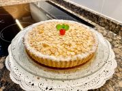 Una foto de almendras fileteadas