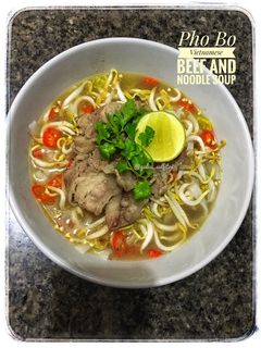 Foto resep Pho bo (Vietnamese beef and rice noodle soup)