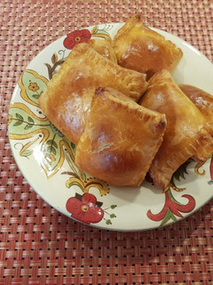 Una foto de Empanaditas de manzana.🍎🍎