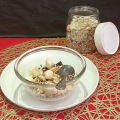 A picture of Healthy Breakfast Premix and Breakfast Bowl.