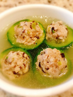 A picture of Canh Bí Ngòi Nhồi Thịt.
