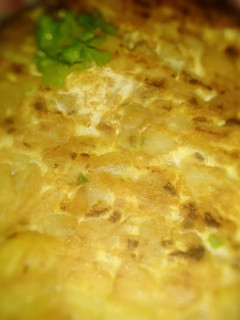 Una foto de Tortilla de papa con una vuelta de tuerca 😋😋