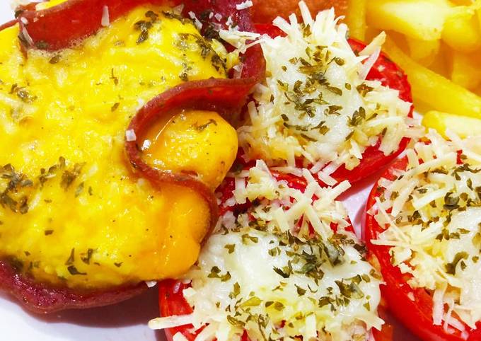 Resep Baked Cheesy Tomatoes with Baked Eggs Smoked Beef Cup Anti Gagal