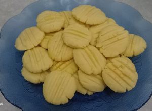 Foto resep Kue Kering Semprit Tapioka ala-ala Kiki