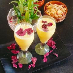 A picture of Mango Thandai.