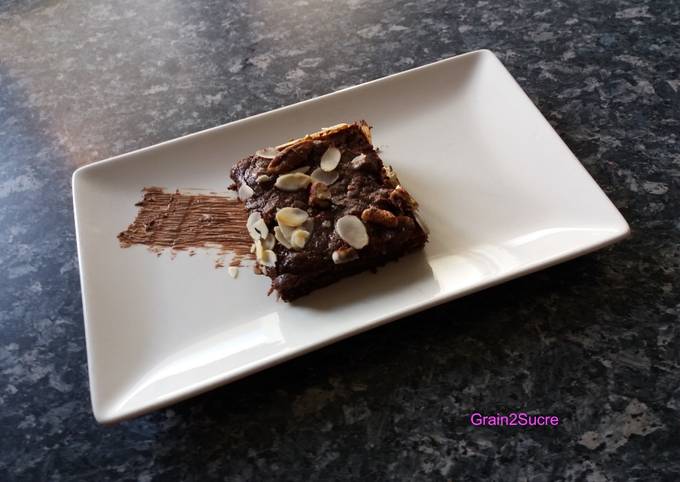 Brownie aux noix de pécan et courgette