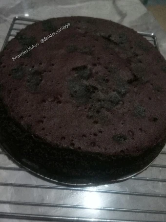 Langkah Mudah untuk Menyiapkan Resep Brownies kukus ala amanda yang Lezat Anti Ribet, Bikin Ngiler