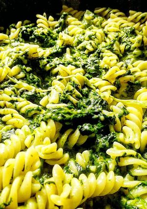 Foto di Fusilli con spinaci e scamorza affumicata