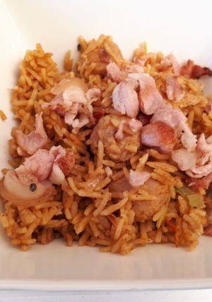 A picture of Sausage paella.