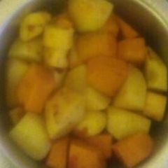 A picture of Fried Irish,pumpkins and bananas.