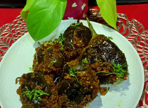 A picture of Stuffed Brinjal Masala Fry.