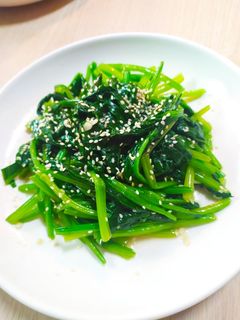 韓式小菜：涼拌菠菜 的食譜成品照片