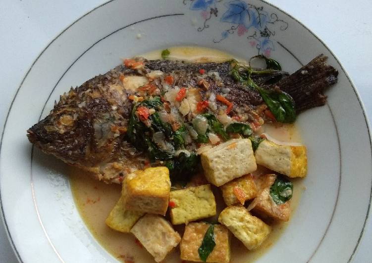 Mangut ikan nila