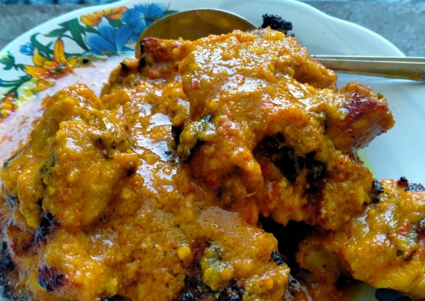 Ayam panggang bumbu kuning