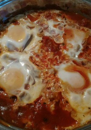 A picture of Shakshuka.