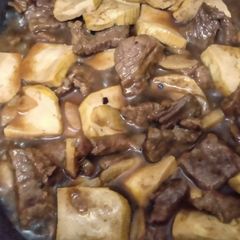 A picture of Beef and Tofu Blackpepper.
