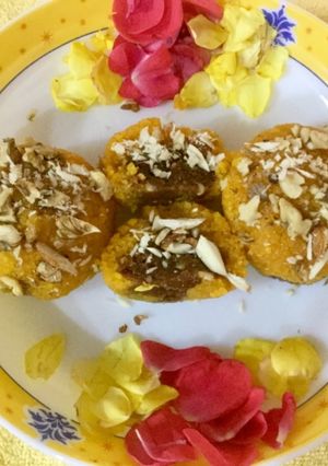 A picture of Besan Choco Laddo.