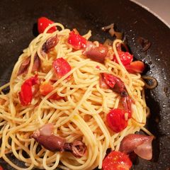 A picture of Firefly Squid Pasta.