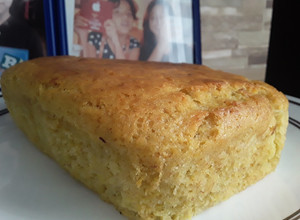 Una foto de Torta de banano / banana y harina de maíz...🍌🍌🌽🍰🥧🎂🍮