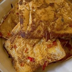 French toast A picture of French toast.