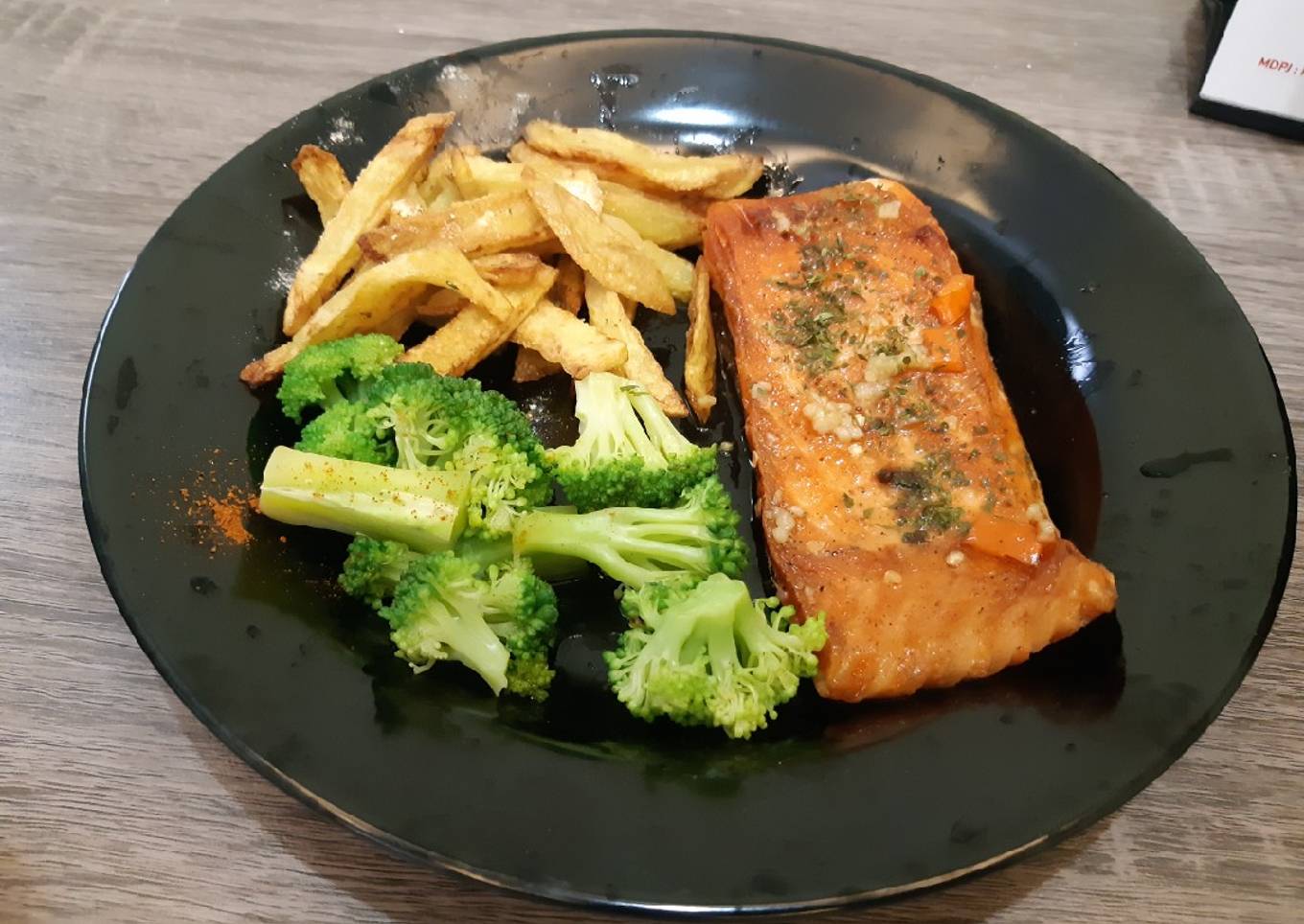 Salmon Steak with Lemon Butter Sauce